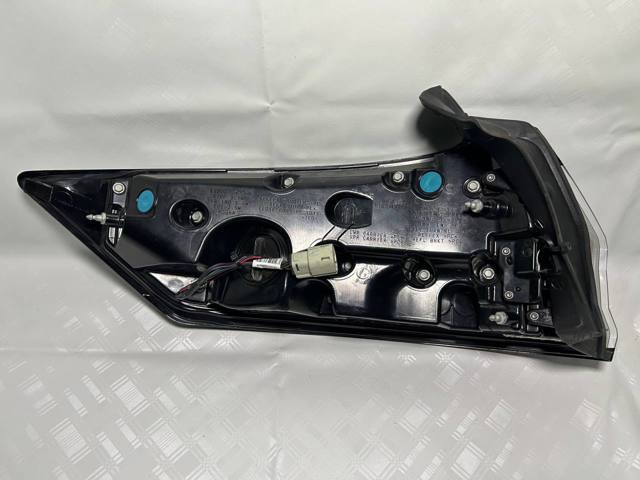 KT4Z13404G Фонарь задний правый внешний купить Харьков