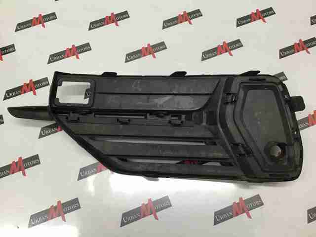 VOLVO 31383840 Заглушка (решетка) противотуманных фар бампера переднего правая в наличии Хмельницкий