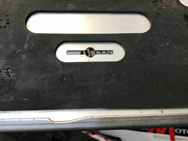 Надставка двери передней A1666900075 MERCEDES