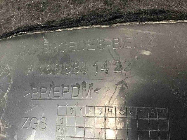 Подкрылок заднего крыла, правый A1668841422 MERCEDES