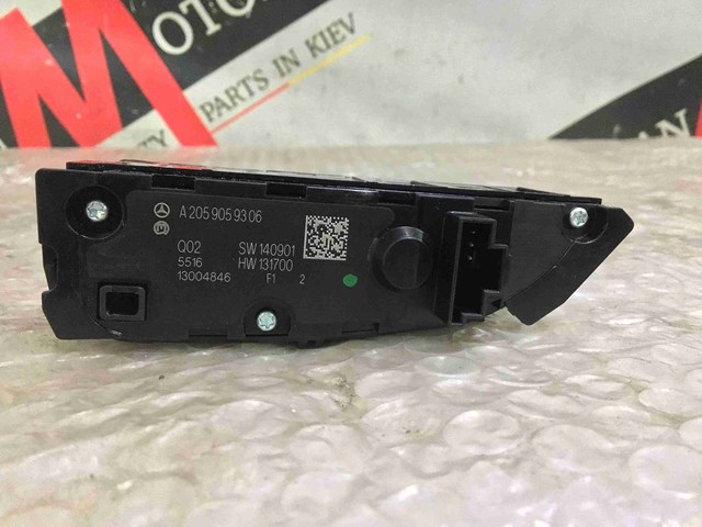 MERCEDES A2059059306 Блок кнопок центральной консоли в наличии Львов