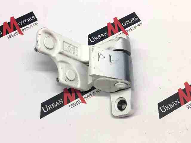 MERCEDES A2137302202 Петля двери задней правой в наличии Житомир