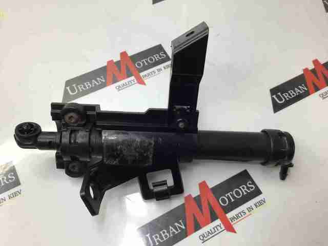 LR024211 LAND ROVER Держатель форсунки омывателя фары (подъемный цилиндр) купить в Николаев