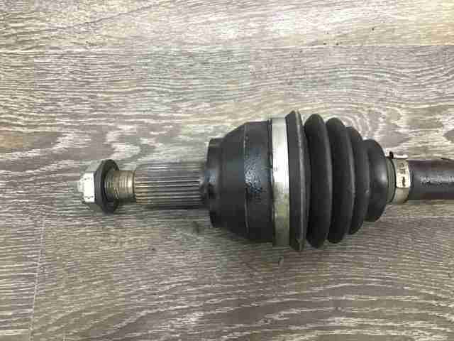 Полуось передняя, правая LR024754 LAND ROVER