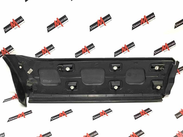 LR044671 LAND ROVER Молдинг двери задней левой нижний купить в Кривой Рог