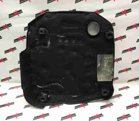 04L103925D VAG Крышка мотора декоративная купить в Киев