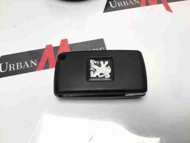 Крышка топливного Бака 1508L2 PEUGEOT