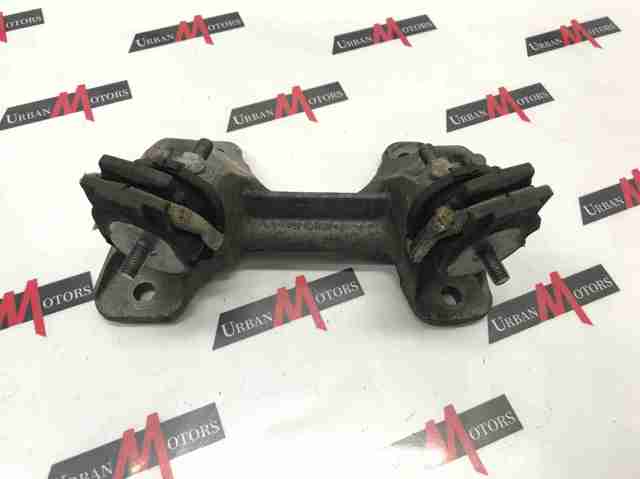 22316796613 BMW Кронштейн подушки КПП купить в Чернигов