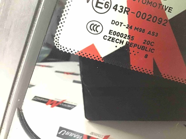 31651873 VOLVO Стекло-форточка двери задней левой купить в Запорожье