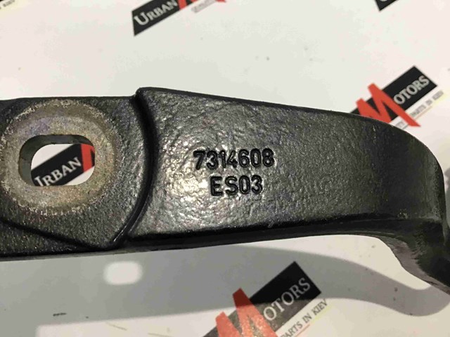 Шарнир крышки багажника 41007378802 BMW