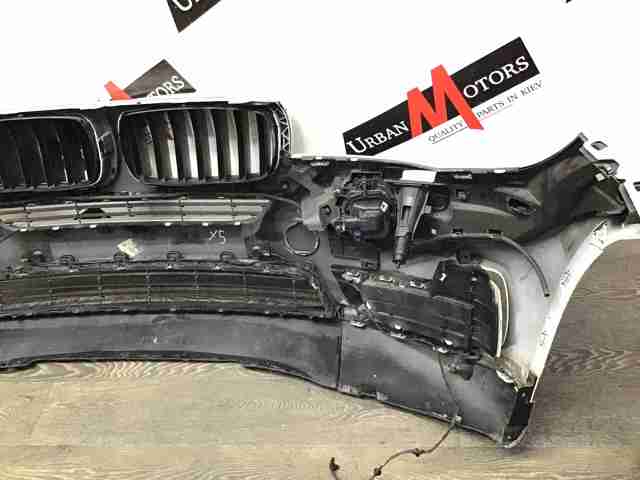 Бампер передний 51117394937 BMW