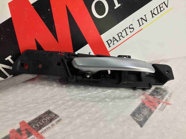 BMW 51417137298 Ручка двери задней внутренняя правая в наличии Ровно