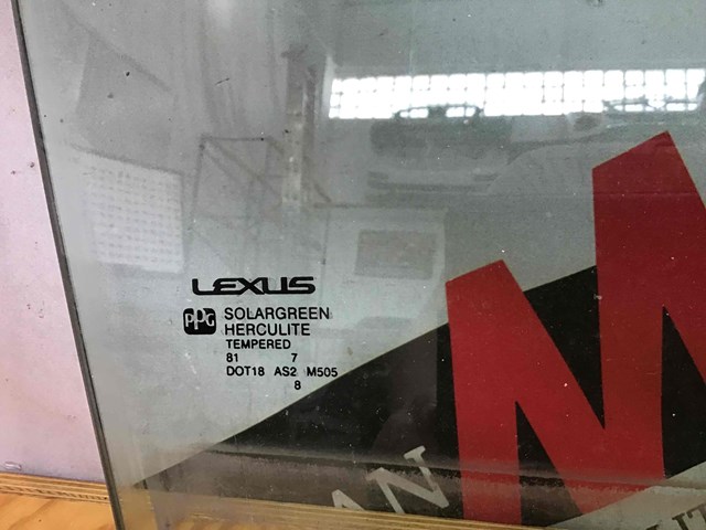 681010E011 TOYOTA Стекло двери передней правой купить в Кривой Рог