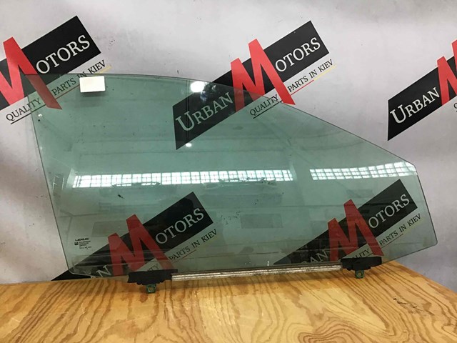 681010E011 TOYOTA Стекло двери передней правой купить в Ирпень