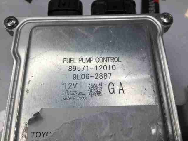 TOYOTA 8957112010 Модуль топливного насоса с датчиком уровня топлива в наличии Днепр