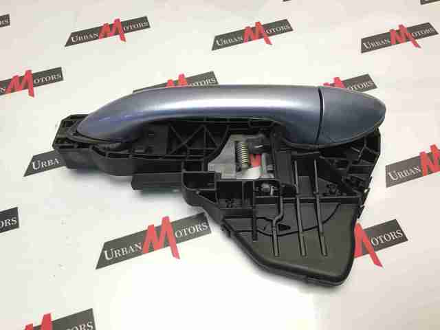 Ручка передней двери наружная, левая A1647600570 MERCEDES
