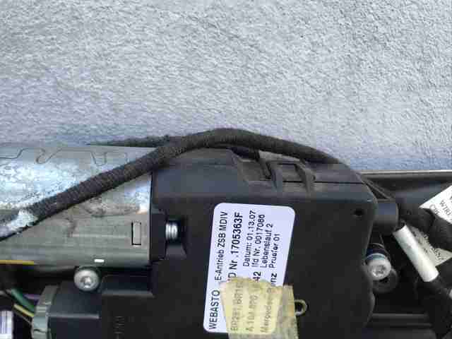 Мотор привода люка A1648201442 MERCEDES