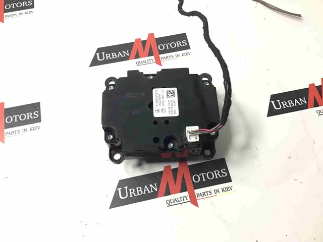 Блок кнопок центральной консоли A1669055202 MERCEDES