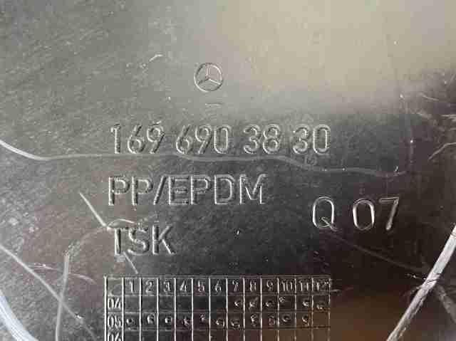 A1696903830 MERCEDES Подкрылок крыла переднего правый задний купить в Каменское