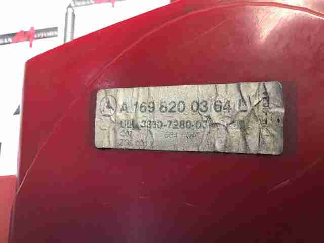 Левый стоп A1698200364 MERCEDES