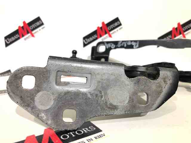 MERCEDES A2048800828 Петля капота правая в наличии Кривой Рог