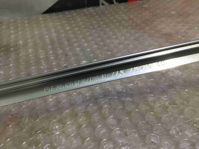 MERCEDES A2056900280 Молдинг двери передней правой верхний в наличии Запорожье