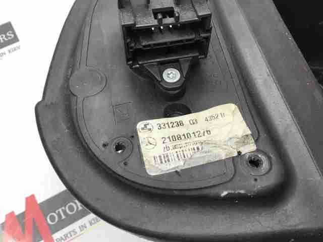 Правое боковое зеркало A2108101276 MERCEDES