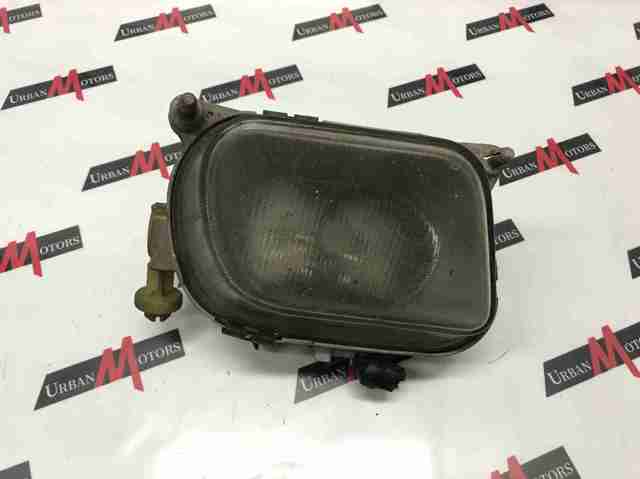 Противотуманка правая A2108200256 MERCEDES