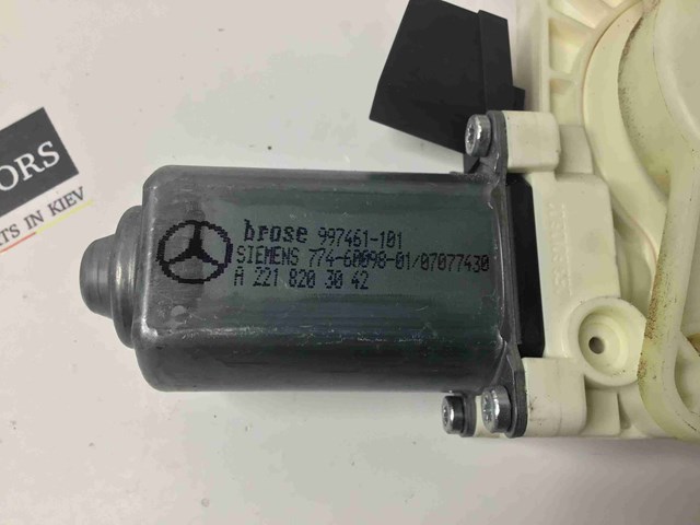MERCEDES A2218203042 Мотор стеклоподъемника двери задней правой в наличии Тернополь