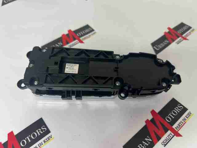 A2218215051 MERCEDES Кнопочный блок управления стеклоподъемником передний левый купить в Ирпень