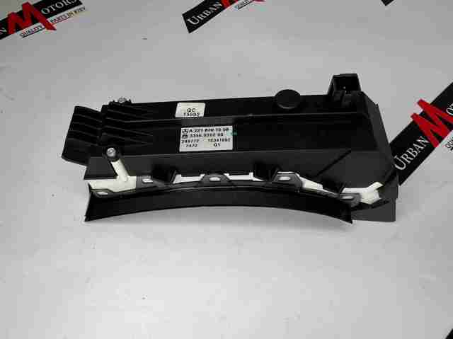 MERCEDES A2218701558 Блок кнопок центральной консоли в наличии Ровно