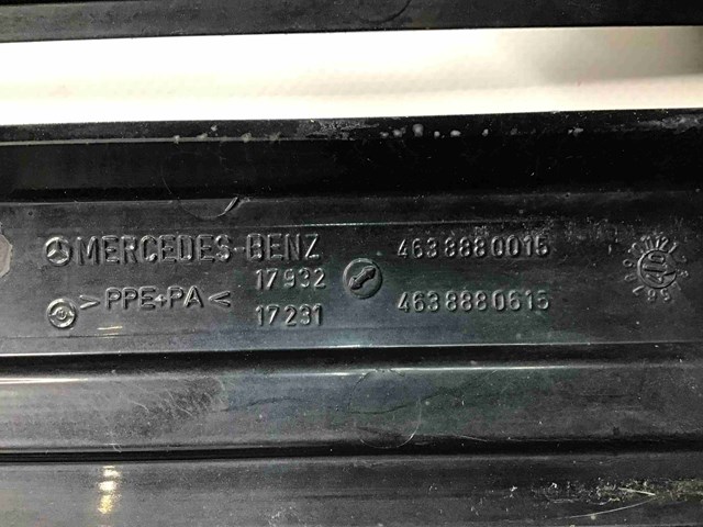 A4638880015 MERCEDES Решетка радиатора купить в Николаев
