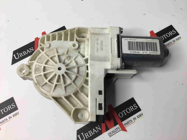 Мотор стеклоподъемника двери передней, правой AH2214B552AA LAND ROVER