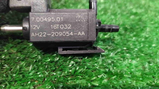 LAND ROVER AH22209054AA в наличии Каменское