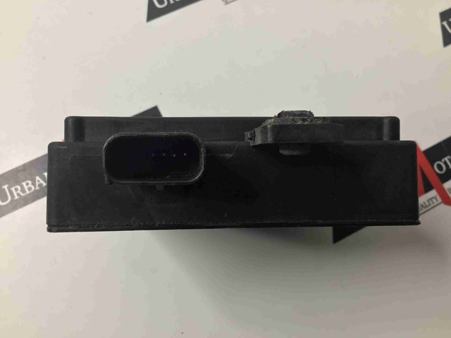 LAND ROVER AH4214D453AN в наличии Полтава