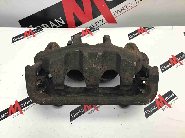 Суппорт тормозной передний левый AH422B302AA LAND ROVER