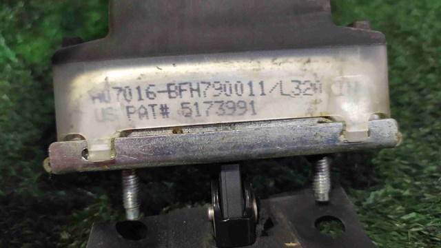 Ограничитель открывания задней двери BFH790011 LAND ROVER