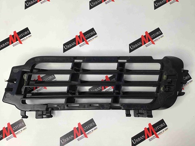 LAND ROVER CK5217F908AA Решетка бампера переднего правая в наличии Сумы