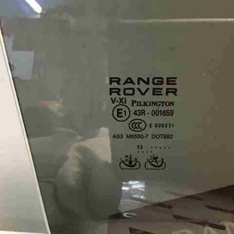 Стекло задней двери, правой CK5225712BB LAND ROVER