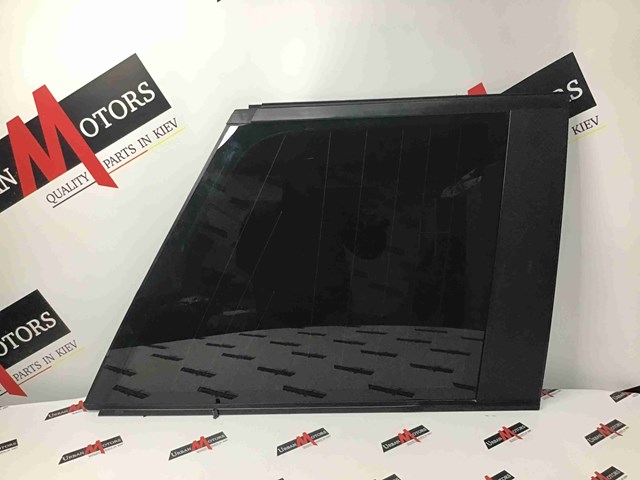 Стукло багажника, правое CPB500420 LAND ROVER