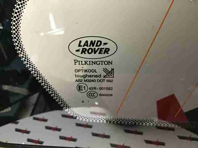 CPB500762 LAND ROVER Стекло кузова (багажного отсека) правое купить в Украина
