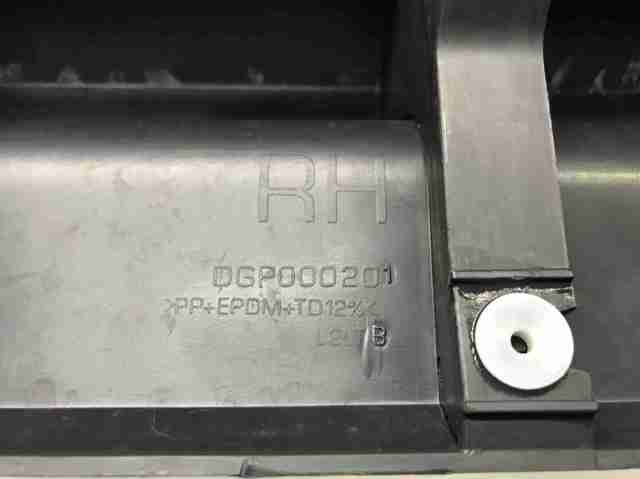 LAND ROVER DGP000201PCL Молдинг двери передней правой в наличии Ровно