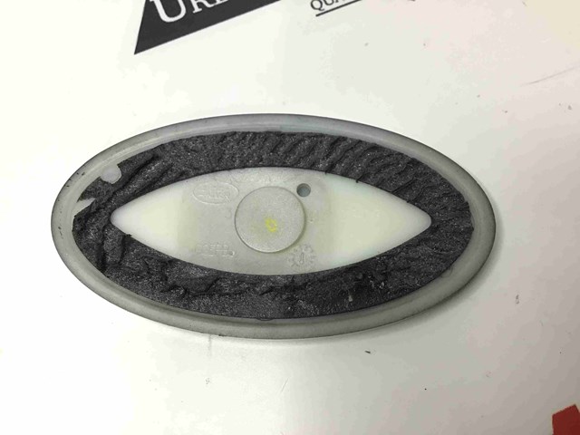 Фирменный значок EPLA001B40BA LAND ROVER