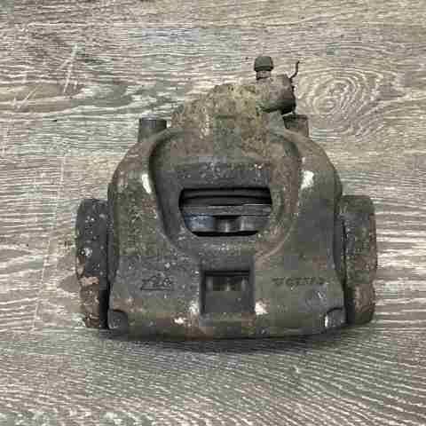 Супорт тормзной LR000569 LAND ROVER