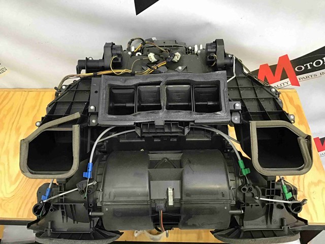 LR010838 купить Ровно