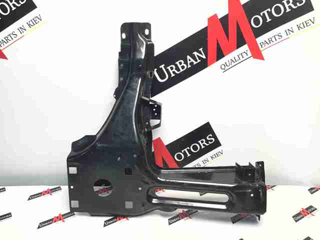 Рамка радиатора правая LR011565 LAND ROVER