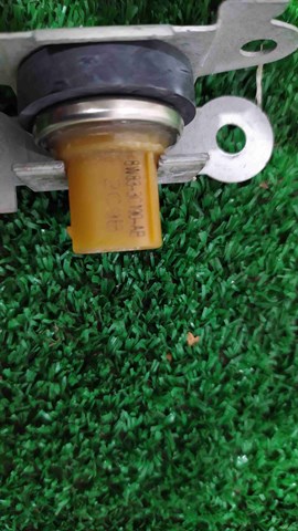 LR012896 LAND ROVER Датчик продольного ускорения купить в Киев