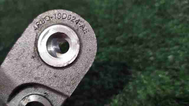 LR013376 LAND ROVER Кронштейн компрессора кондиционера купить в Киев