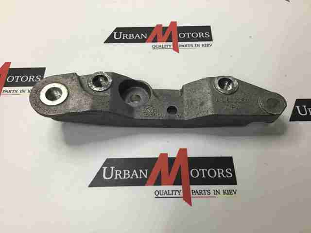 LAND ROVER LR013376 Кронштейн компрессора кондиционера в наличии Винница