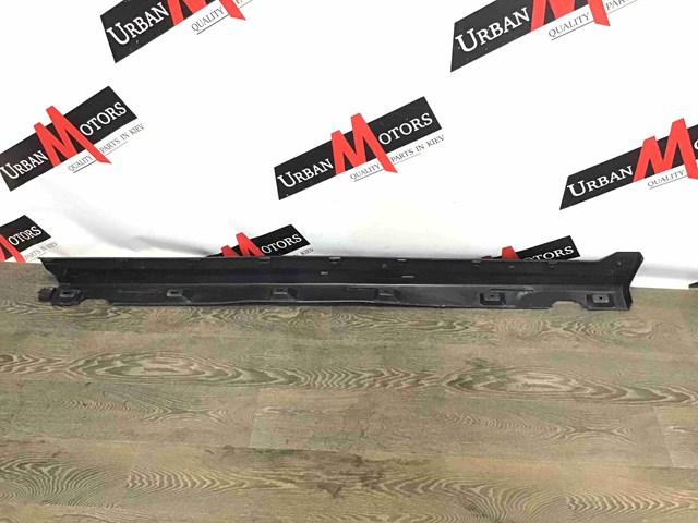 LR014201 Накладка (молдинг) порога наружная правая купить Сумы
